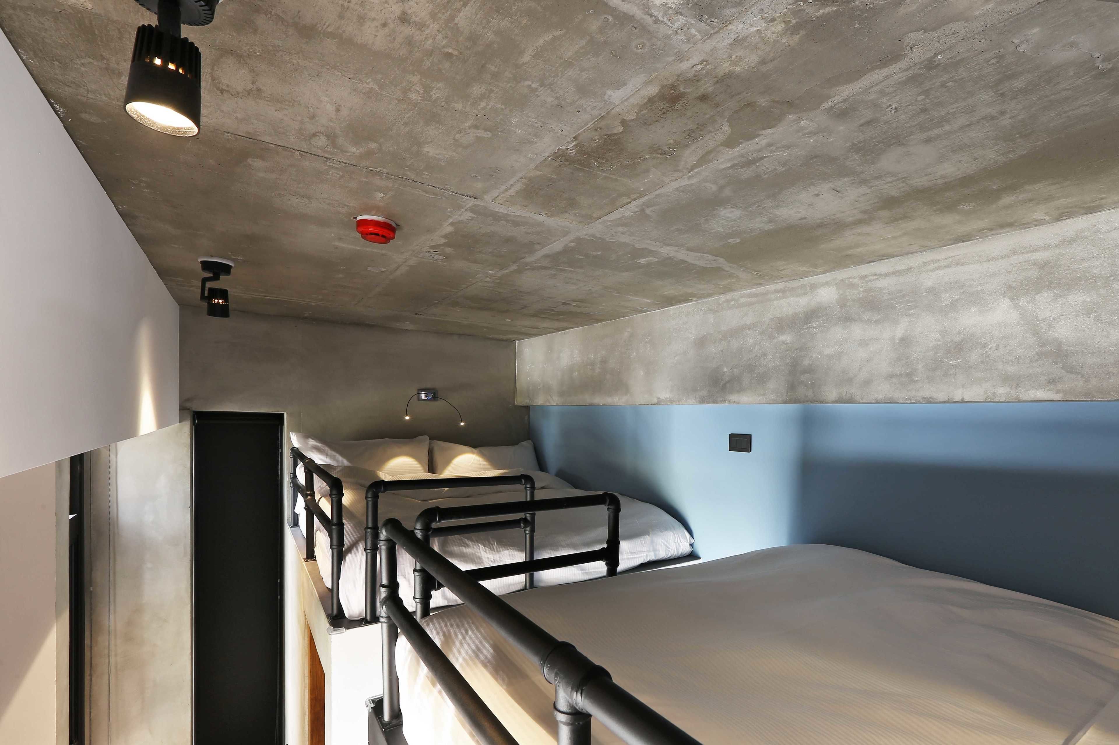 standard quadruple room | down duvets, individually decorated, individually furnished, desk