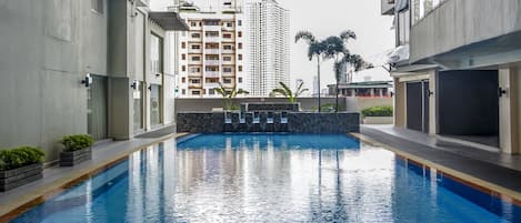 Outdoor pool, pool loungers