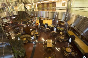 4 restaurants; breakfast, lunch, and dinner served - Classic Hotel (Jakarta)