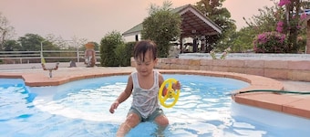 Scenic Riverside Resort