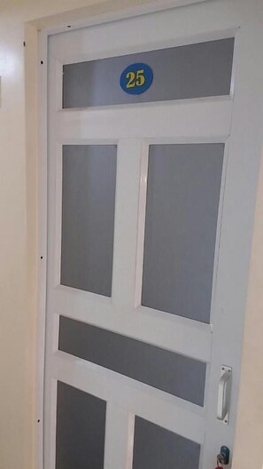 Interior - Breeze Guest House (Mawlamyine)