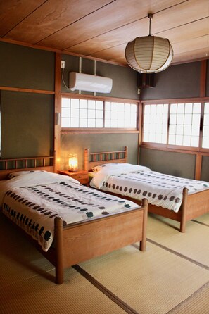 Camera Tradizionale (Japanese Style with Beds + Tatami) | Wi-Fi gratuito, lenzuola