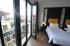 3 chambres, minibar, coffres-forts dans les chambres