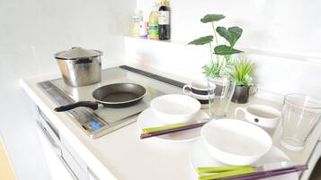 Full-size fridge, microwave, coffee/tea maker