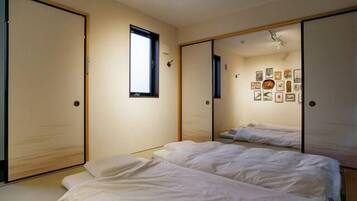 Premium bedding, iron/ironing board, rollaway beds, free WiFi