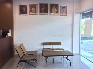 Àrea amb seients del vest�íbul