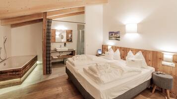 Suite, baignoire, vue montagne