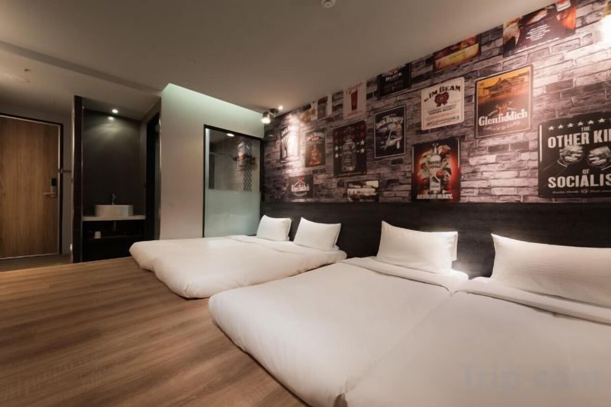 Sunrise Quadruple Suite