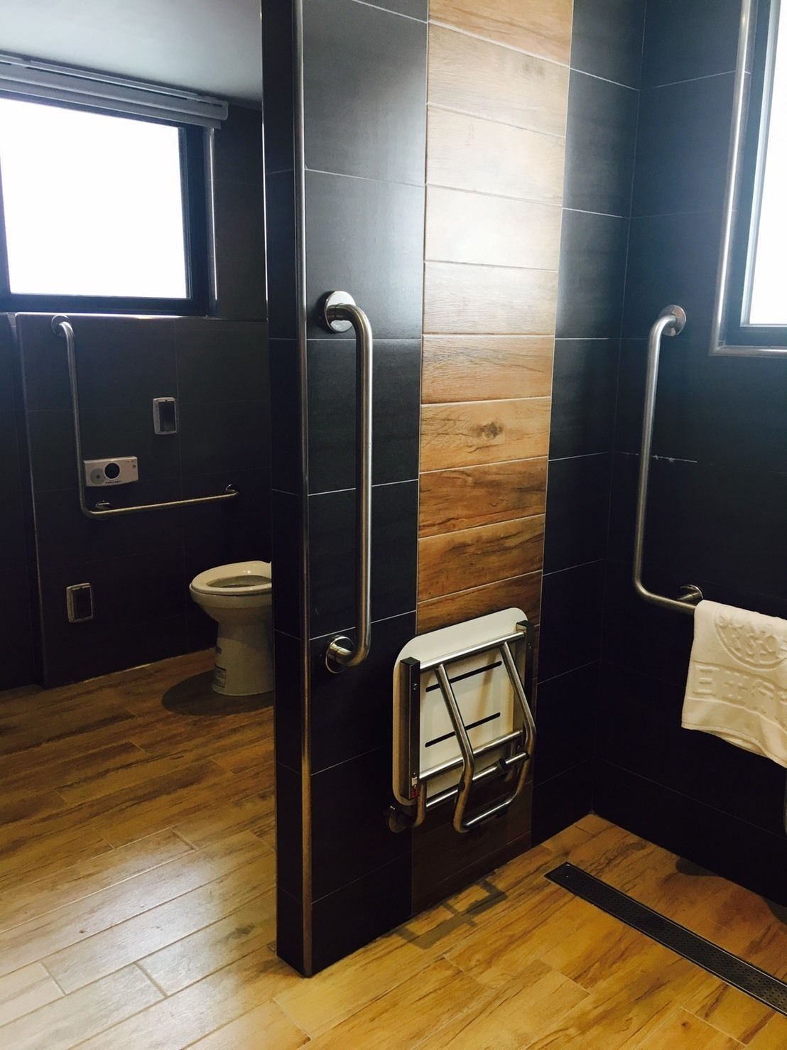 quadruple room | bathroom | shower, free toiletries, hair dryer, towels