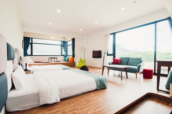 Quarto quádruplo | Roupas de cama premium, individualmente decorados