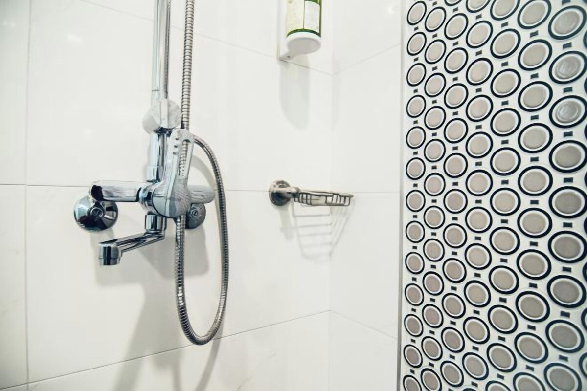 Bad | Designertoalettartikler, hårføner, tøfler og håndklær