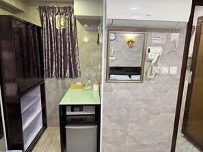 Family Room | Mini-refrigerator