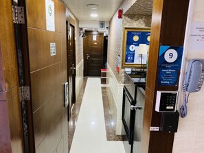 Front of property - Modern (Kowloon)