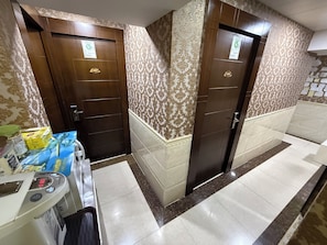 Hallway - Modern (Kowloon)