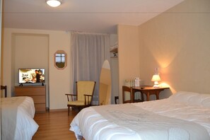 Free WiFi, bed sheets - Hôtel du Lion Vert (Luxeuil-les-Bains)