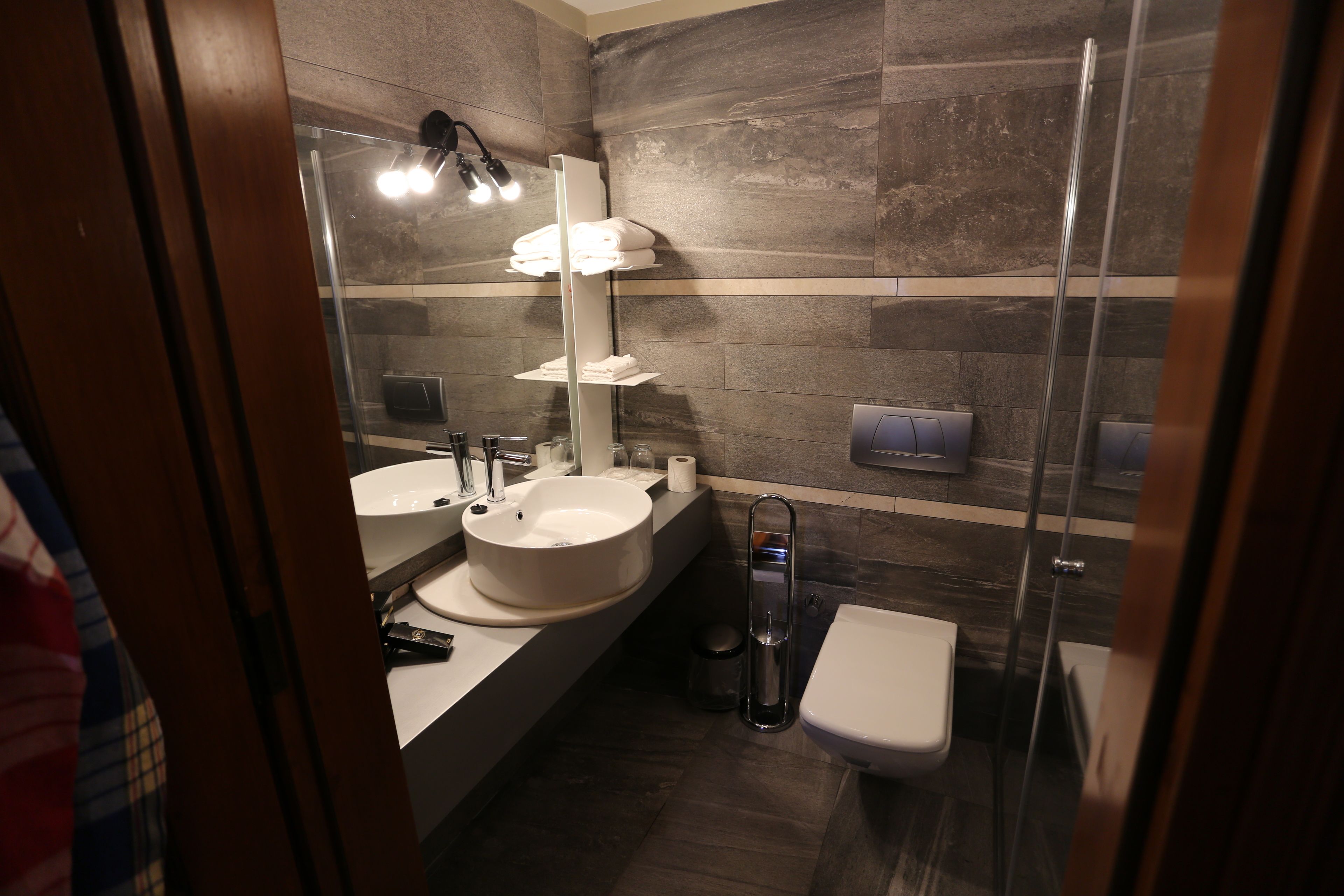 standard room | bathroom | shower, free toiletries, hair dryer, bathrobes