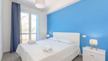 Iron/ironing board, free WiFi