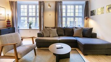 Apartment, 3 Bedrooms, Kitchen | Wohnbereich