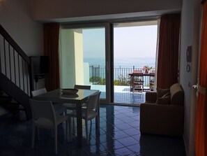 In-room dining - Residence Magarà (Cefalù)