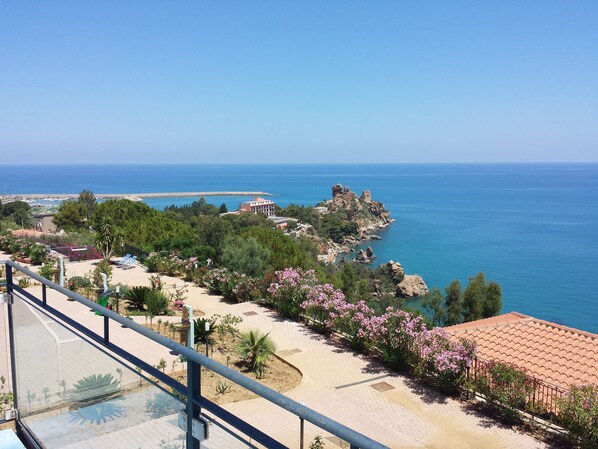 Căn hộ, 2 phòng ngủ, quang cảnh biển, tầng lửng | Quang cảnh từ phòng