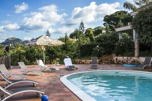 Seasonal outdoor pool - Residence Villa Santa Lucia (Cefalù)