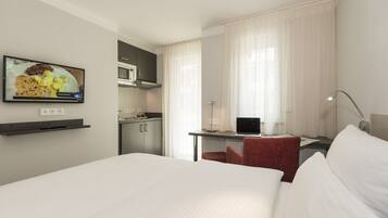 Desk, laptop workspace, soundproofing, free WiFi