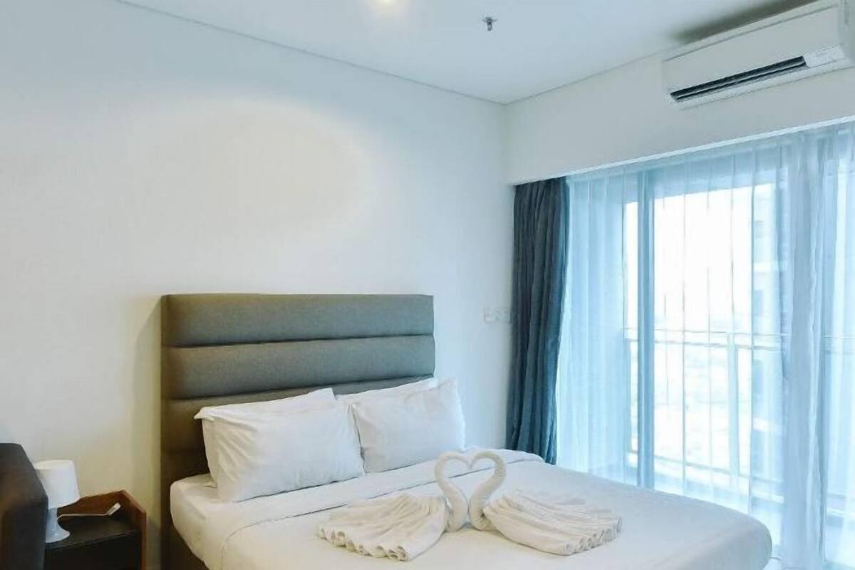 Iron/ironing board, free WiFi, wheelchair access