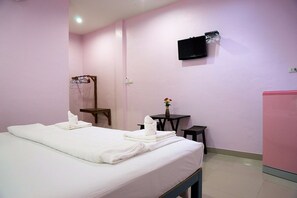 Quarto casal standard | Escrivaninha