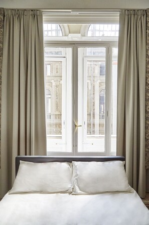 View from room - Maison Toledo 210 (Naples)