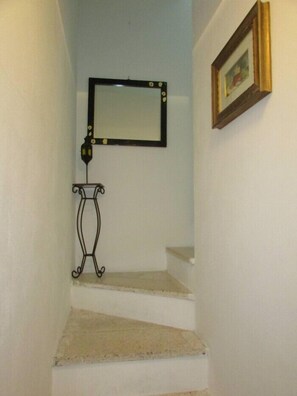 Zimmer | Wohnbereich | Flachbildfernseher