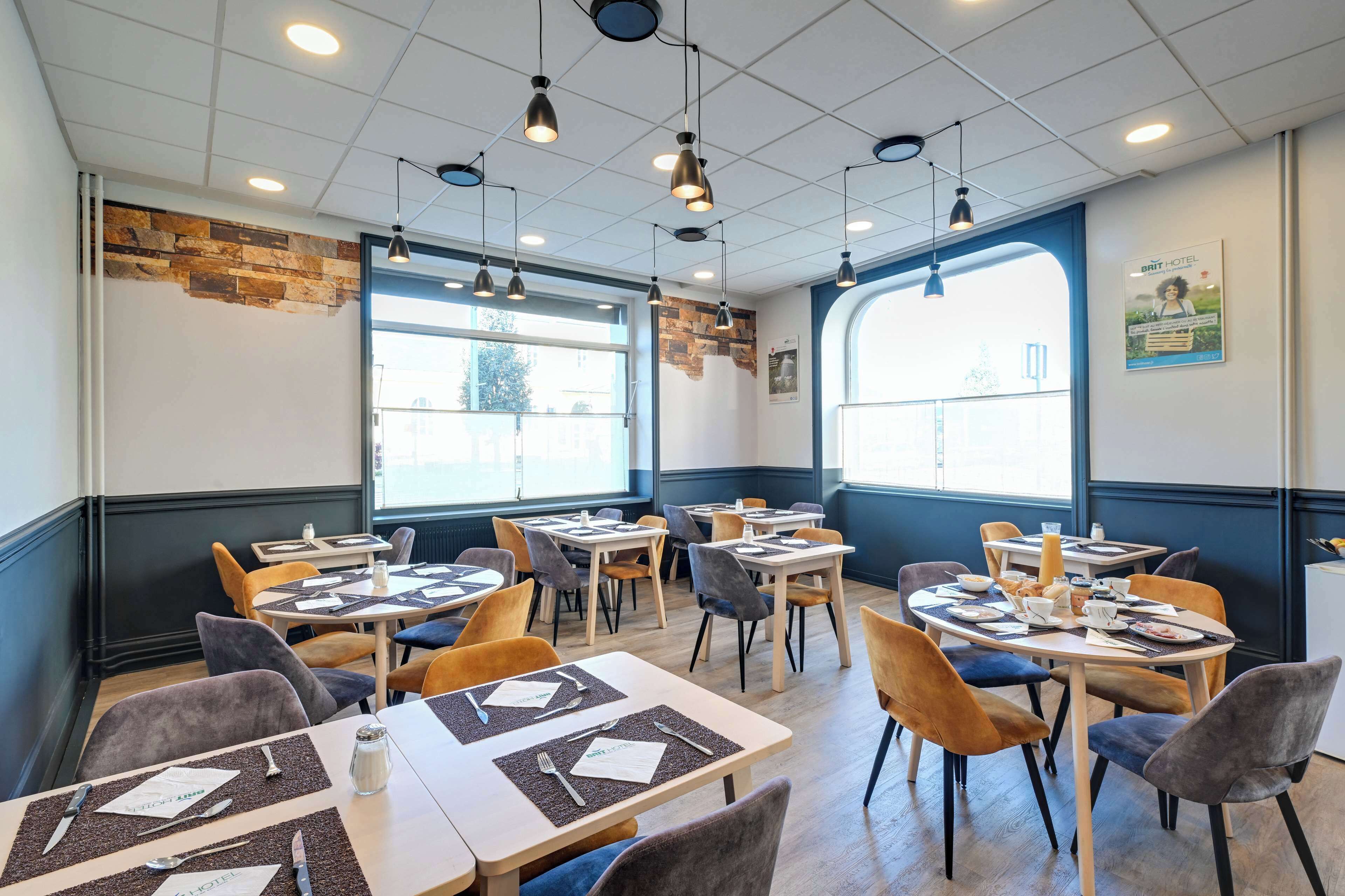 Petit déjeuner continental servi tous les jours en supplément