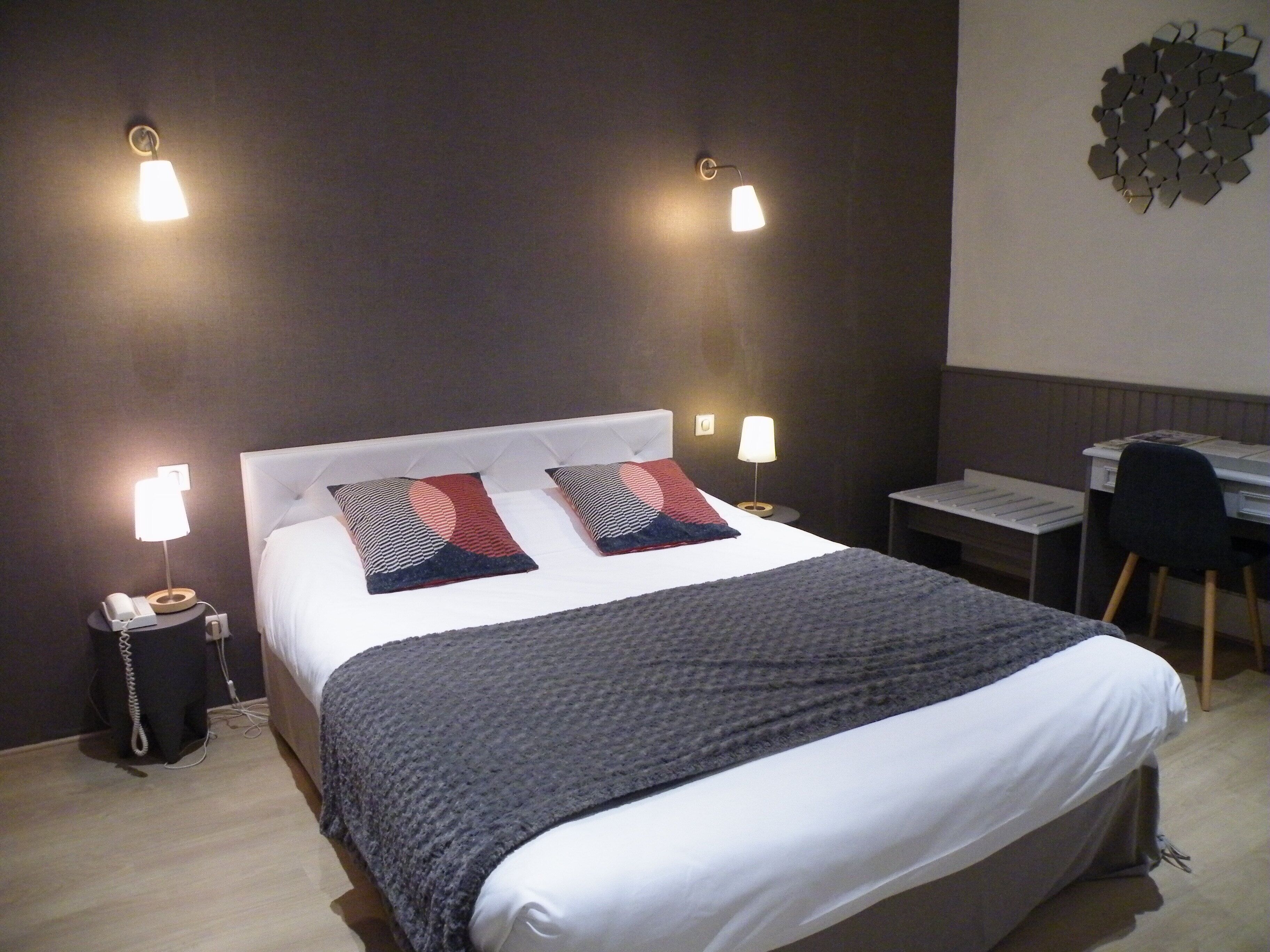 1 bedroom, premium bedding, minibar, desk