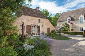 Exterior - Hôtel le Clos (Montagny-les-Beaune)