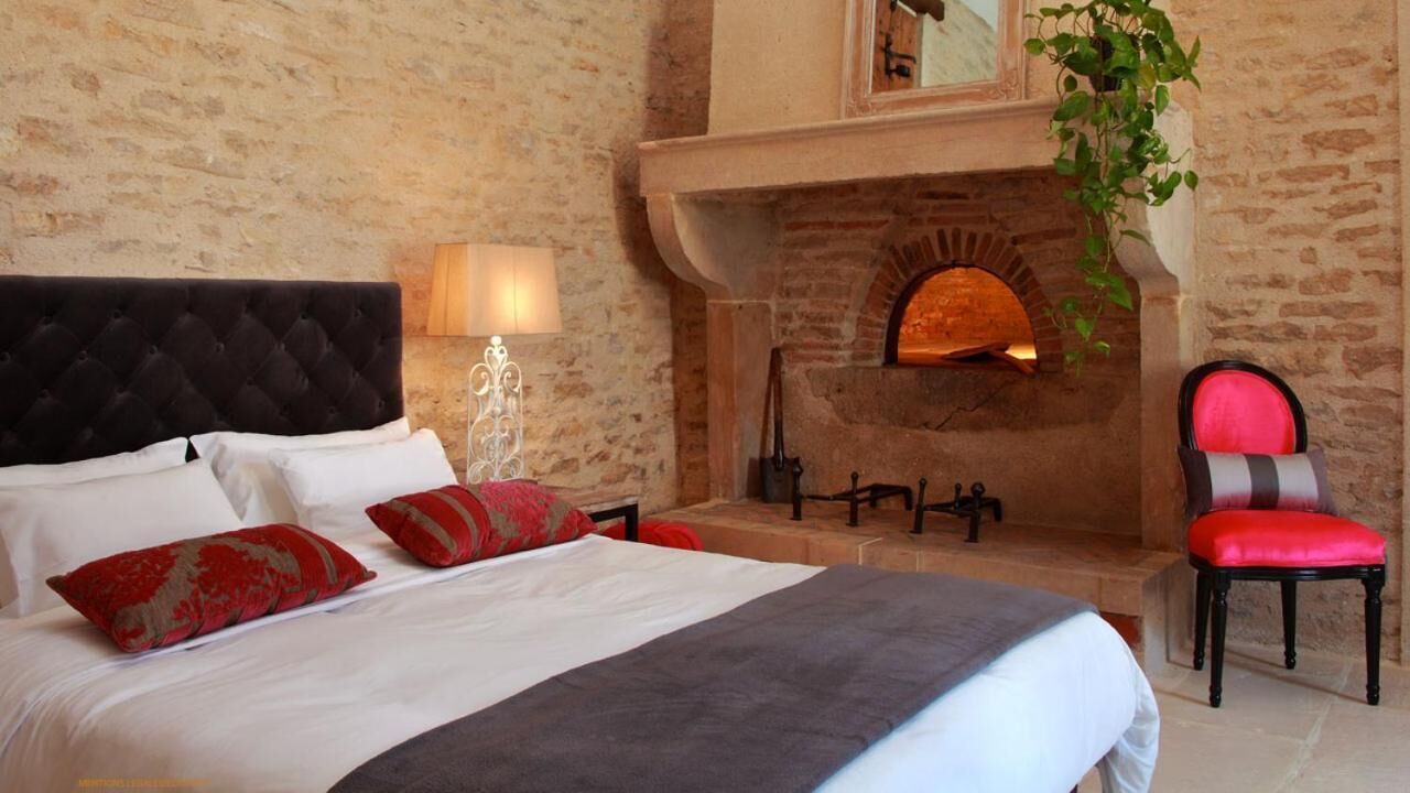 Premium bedding, desk, soundproofing, iron/ironing board