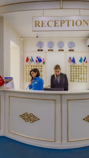 Lobby - Riva Hotel (Baku)