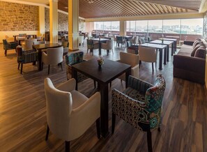 Lounge - Riva Hotel (Baku)