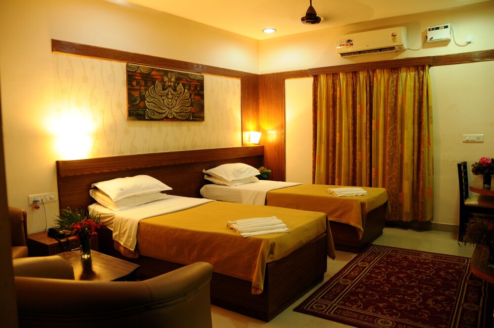 Hotel Mayura Bhuvaneshwari by null