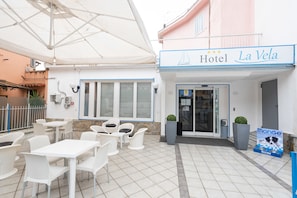 Terrace/patio - La Vela hotel (Varazze)