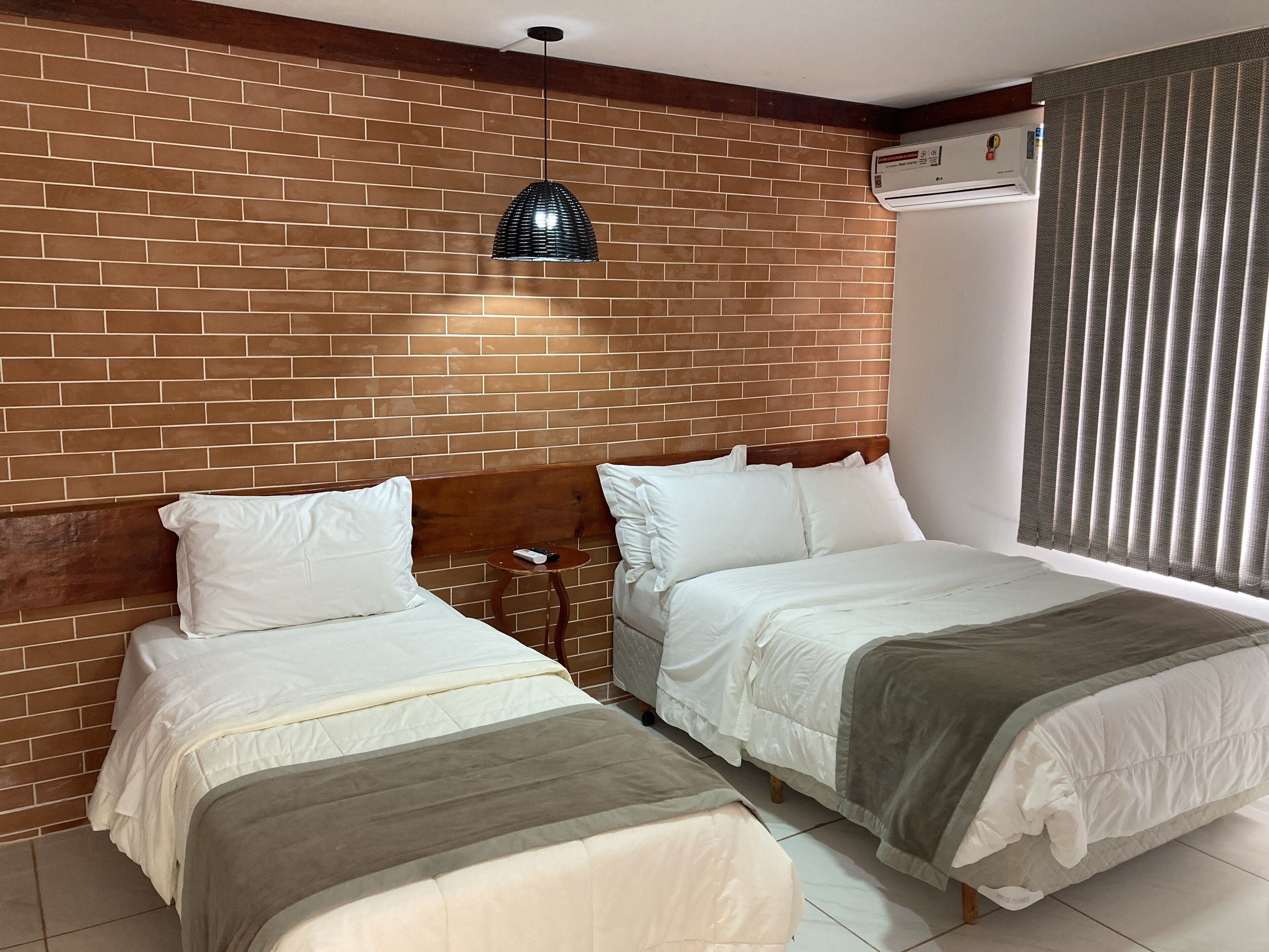 Minibar, laptopgeeigneter Arbeitsplatz, Verdunkelungsvorhänge