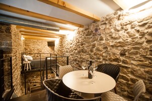 Deluxe Triple Room | 4 bedrooms, premium bedding, down comforters, Select Comfort beds