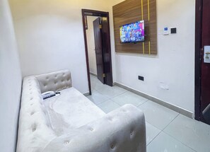 Premium Room | In-room safe, desk, laptop workspace, blackout curtains - De' Bliss Hotel and Suites (Lagos)