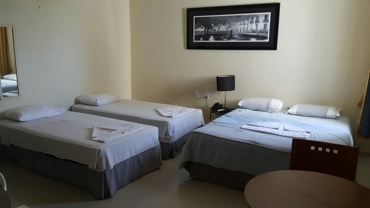 Habitación cuádruple | Minibar, cortinas opacas, wifi gratis