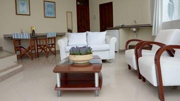 Suíte | Frigobar, cortinas blackout, Wi-Fi de cortesia