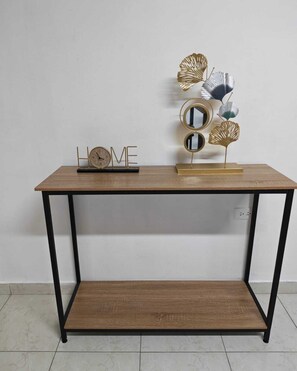 Family House, 2 Bedrooms, Garden View | Living area