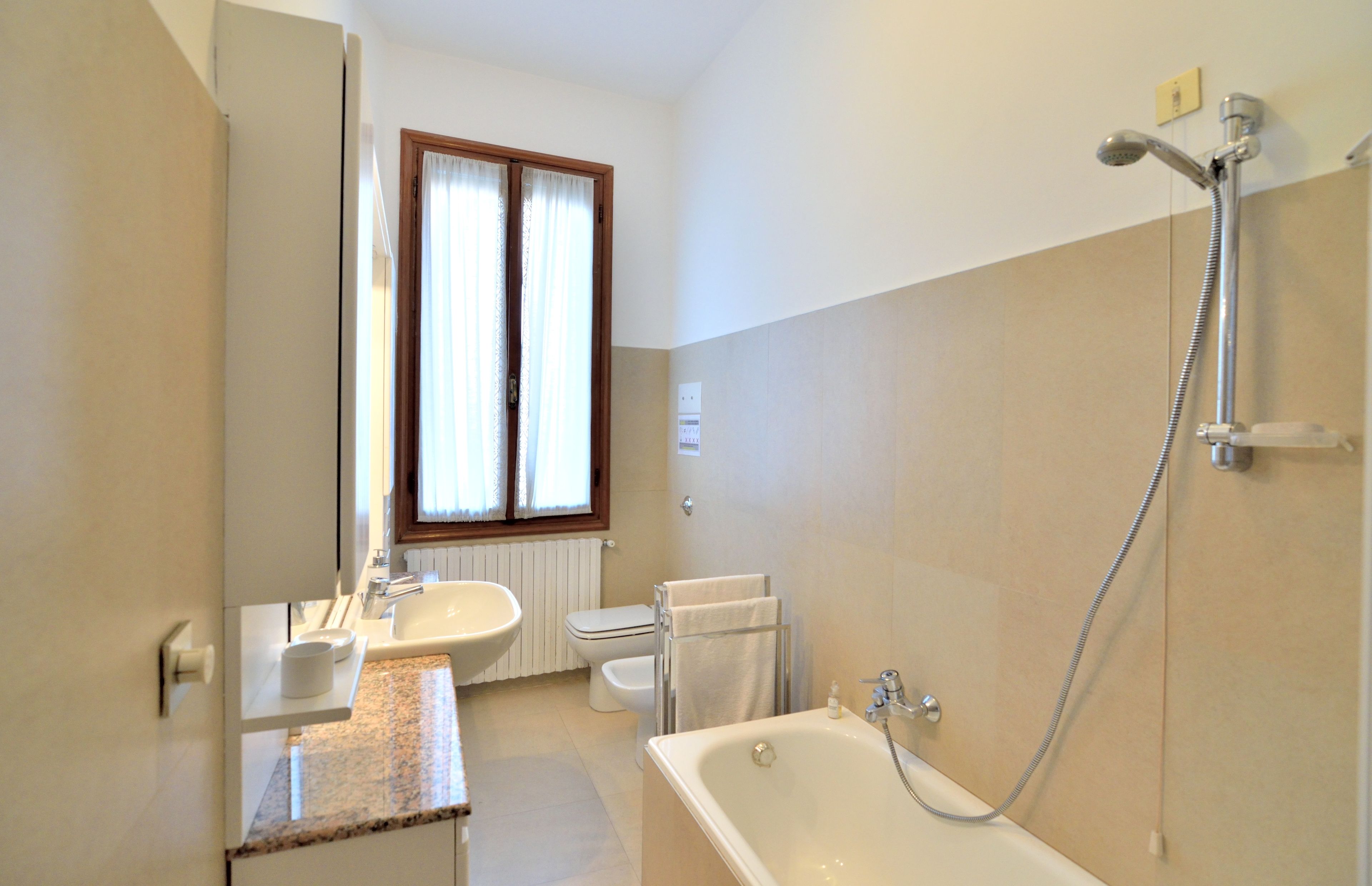 Foto - Corte Stupenda