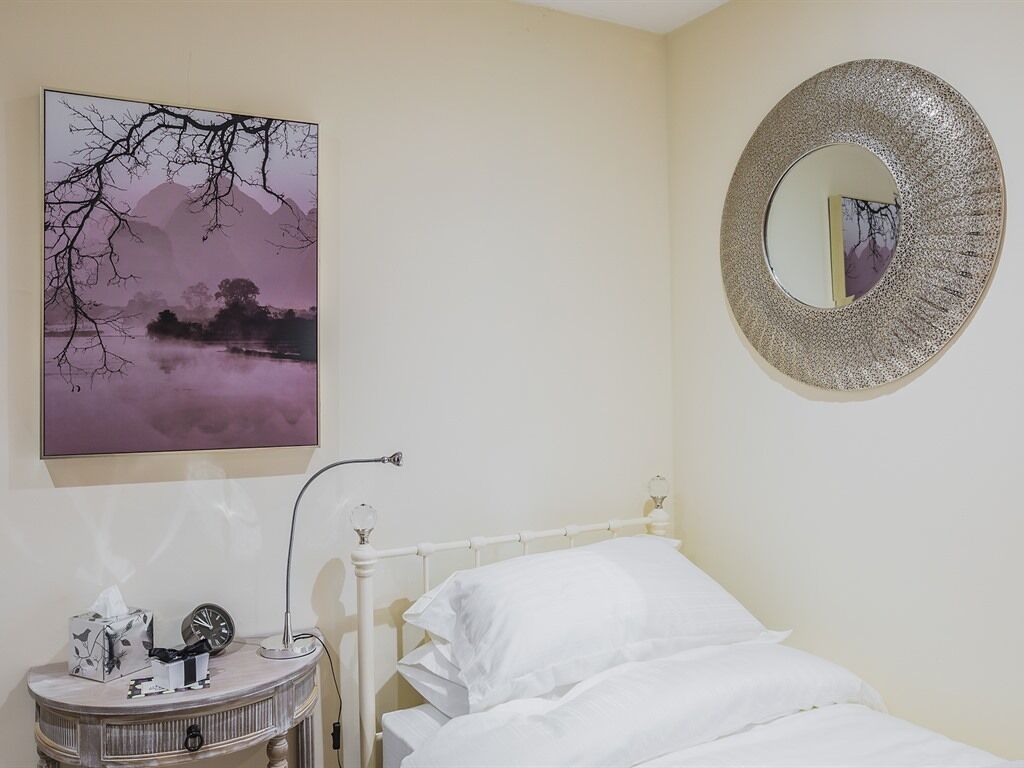 deluxe single room, ensuite