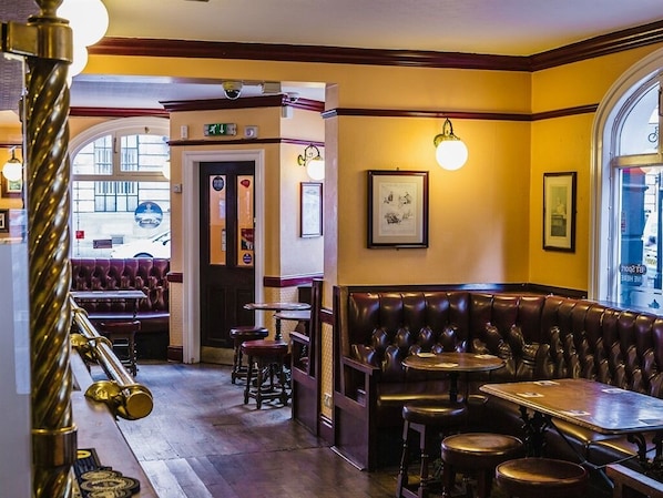 Bar (on property) - Burlington Hotel Hull City Centre (Hull)