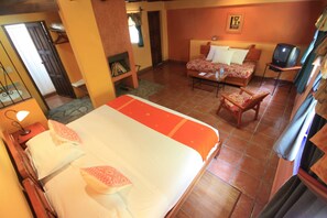 Een strijkplank/strijkijzer, gratis babybedden