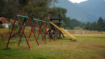 Children’s play area – outdoor