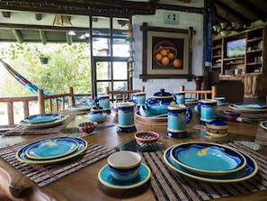 Family dining - Zaysant Ecolodge (Puembo)